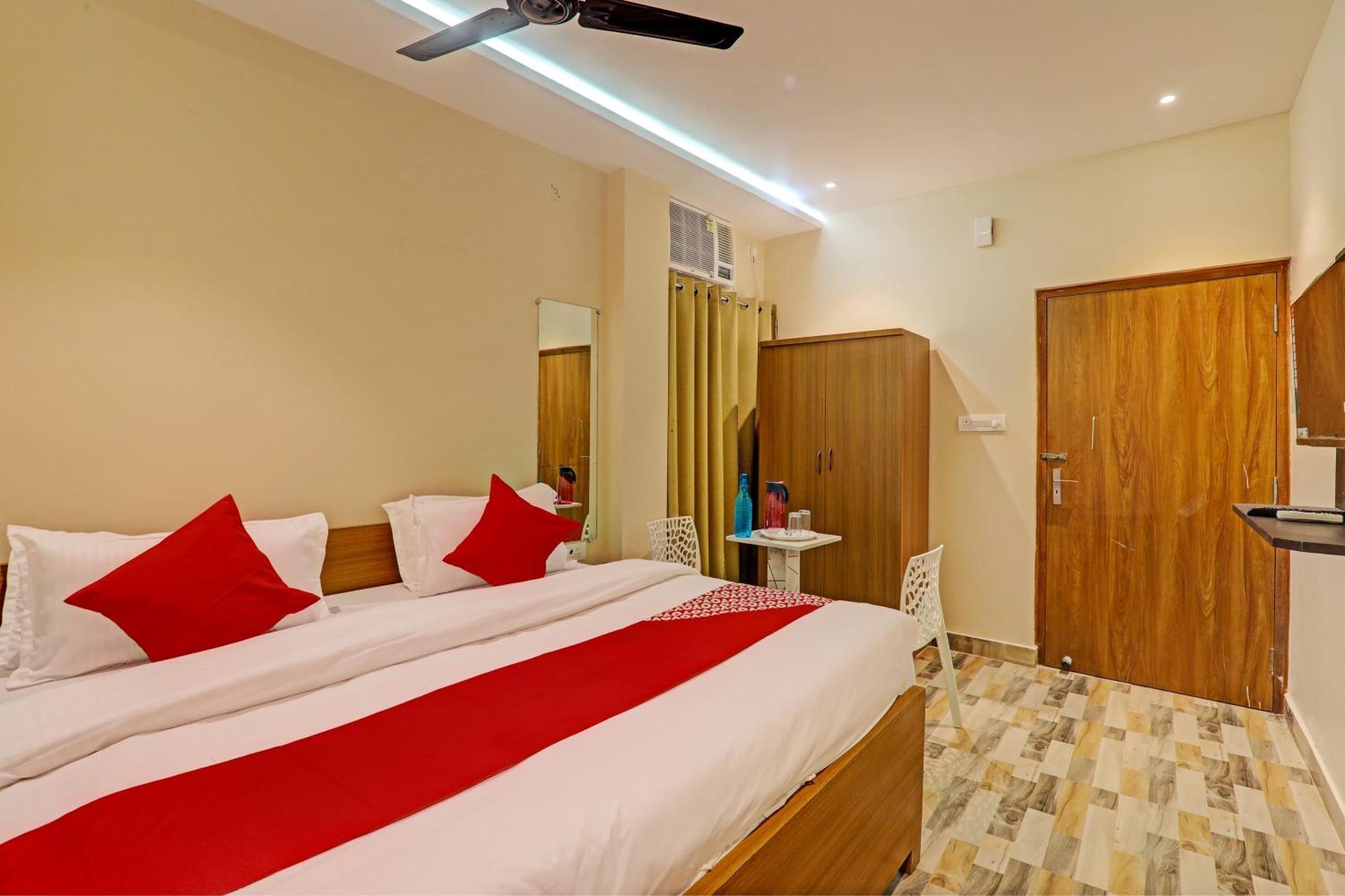 Hotel O Royal Regency Palace Gorakhpur Exterior photo